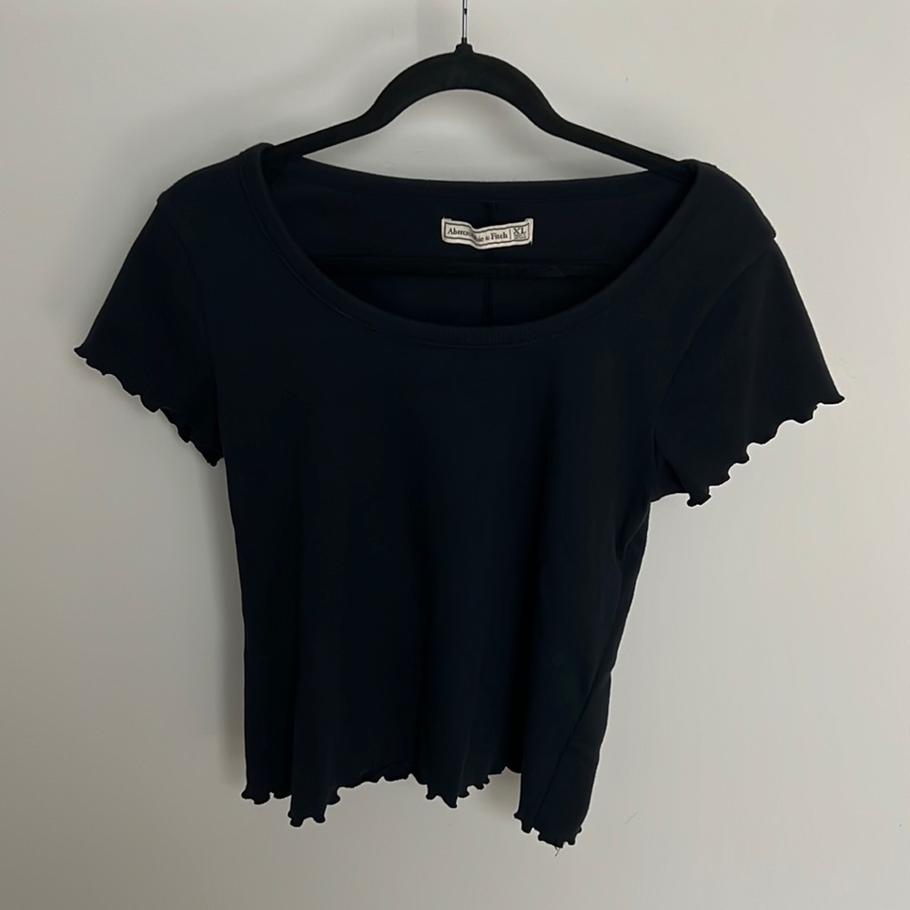 Abercrombie and Fitch crop tee